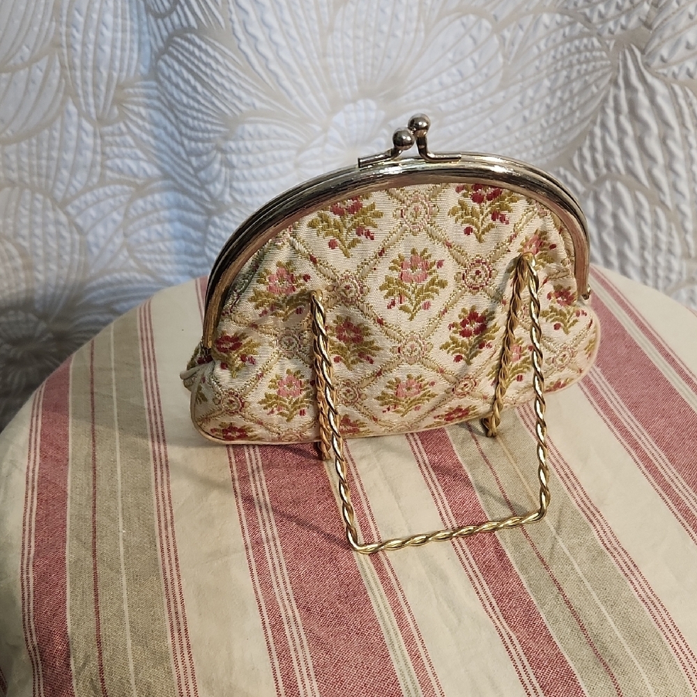 Floral Kisslock Accessories, Make Up, Coin, Sew Clutch Boho Grandmacore Cottage - Picture 4 of 8